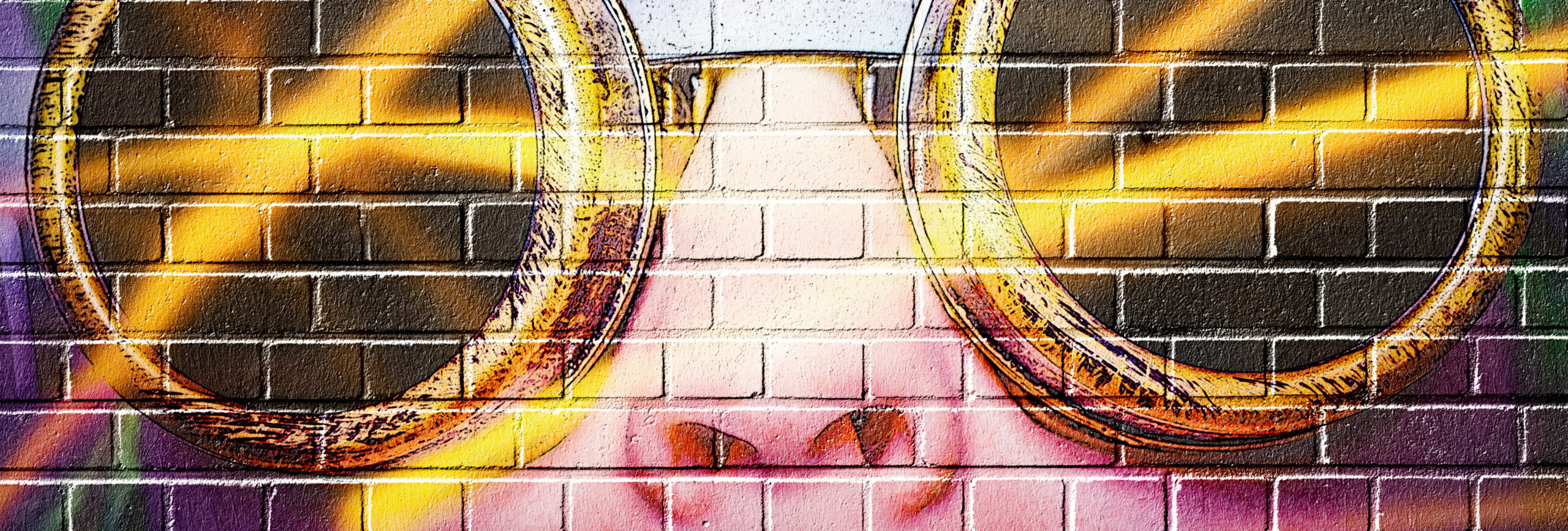 Graffiti-Kunst mit dem Porträt einer Frau mit Brille. - insysta
